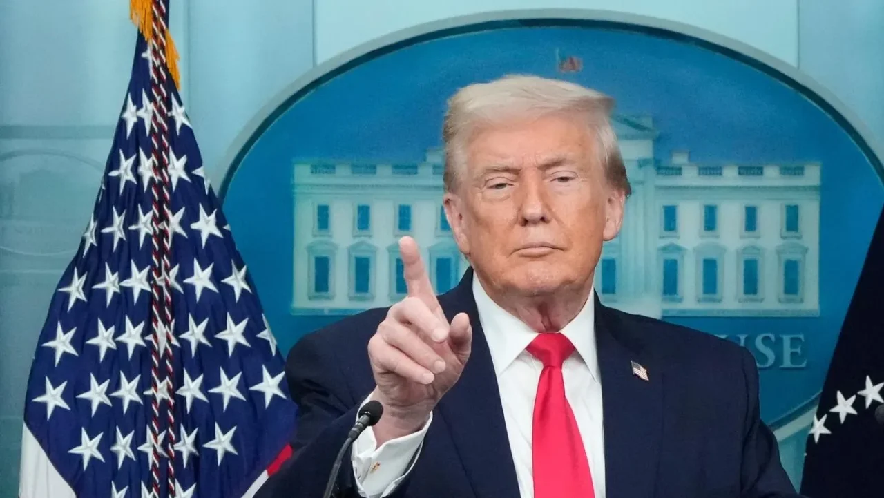 La Unión Europea pone en peligro la libre circulación comercial con Estados Unidos ante las amenazas de Donald Trump sobre la soberanía danesa en Groenlandia.